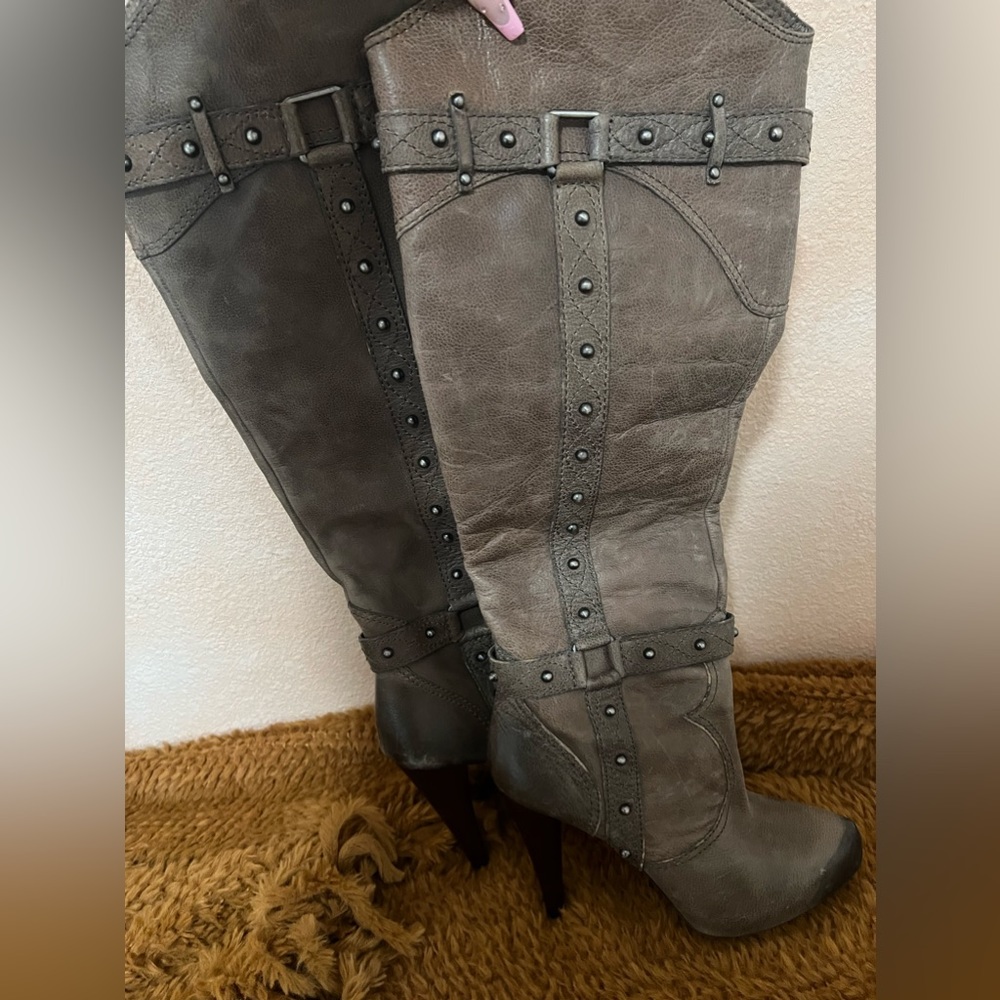 Almost new Gianni Bini Boots